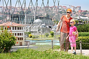 Mom and daughter consider house